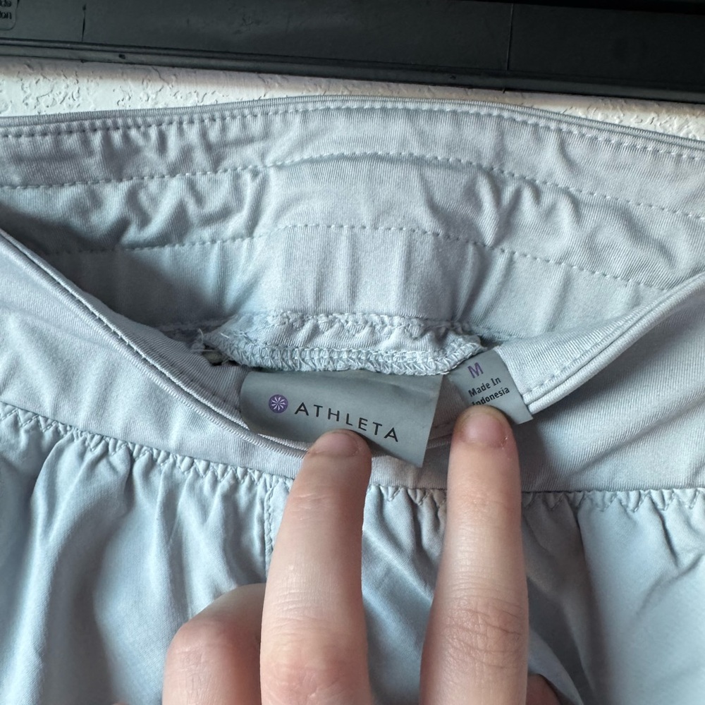 Athleta Gray Running Shorts Women’s Medium - Picture 6 of 6